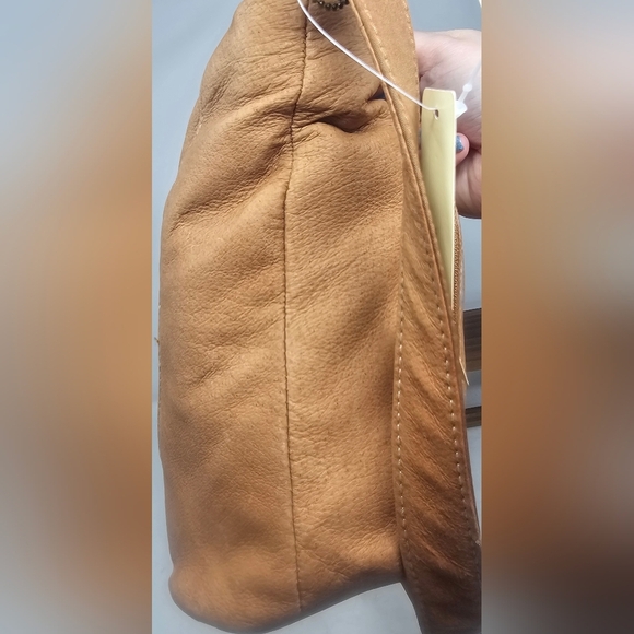 St. Johns Bay Leather Cognac Brown Feather Organizer Crossbody Shoulder Bag NWT - Picture 7 of 16